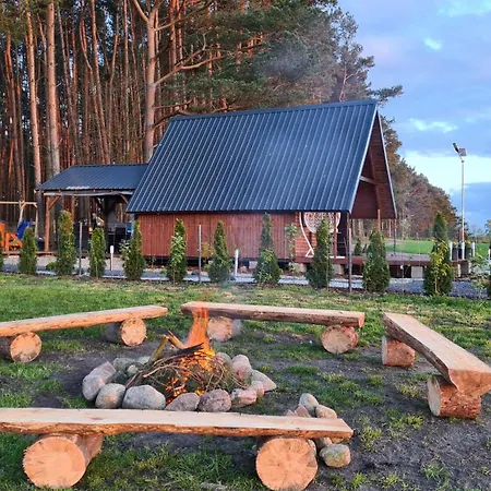 Lesny Zakatek Z Jacuzzi Campsite